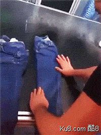 GIF动态图：破洞牛仔裤制作方式